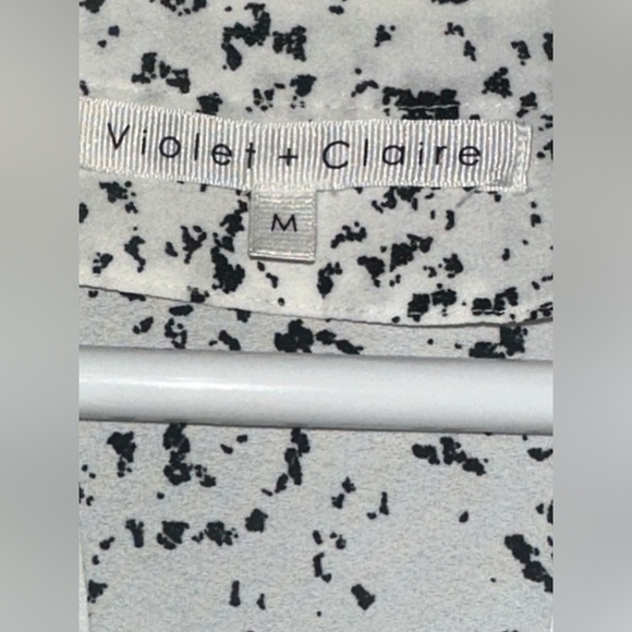 Violet and Claire Abstract Print 3/4 sleeves Top/Blouse size M - Picture 5 of 5